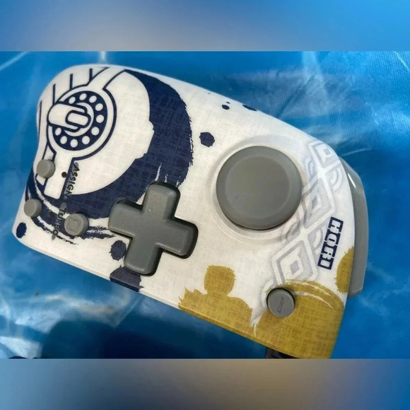 Pokémon  Legends: Arceus 
 - HORI - Nintendo Switch Split Pad Pro - Rare - Picture 9 of 16